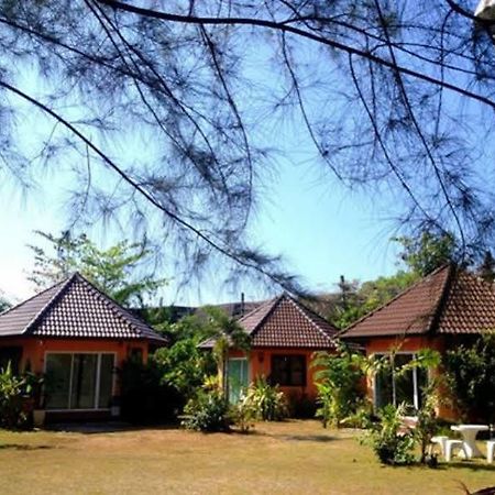 Monkey Dive Hostel Khaolak เขาหลัก ภายนอก รูปภาพ