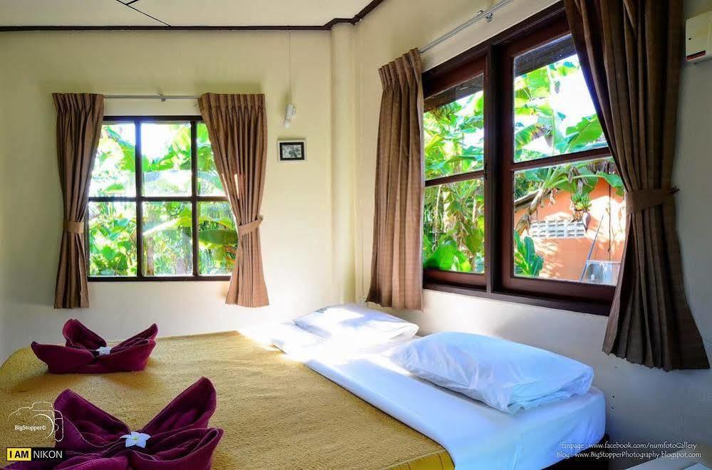 Monkey Dive Hostel Khaolak เขาหลัก ภายนอก รูปภาพ
